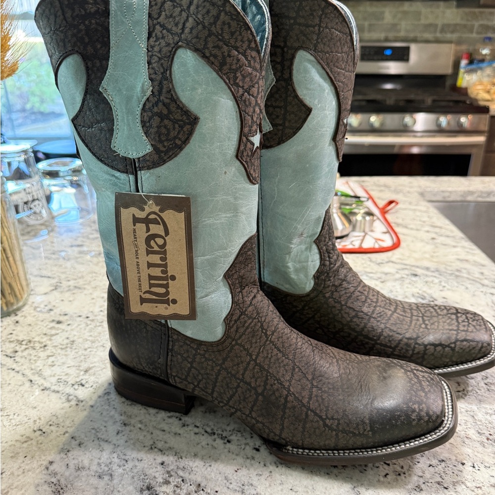 Ferrini Distressed Brown and Light Blue Cowboy Boots Acero square toe